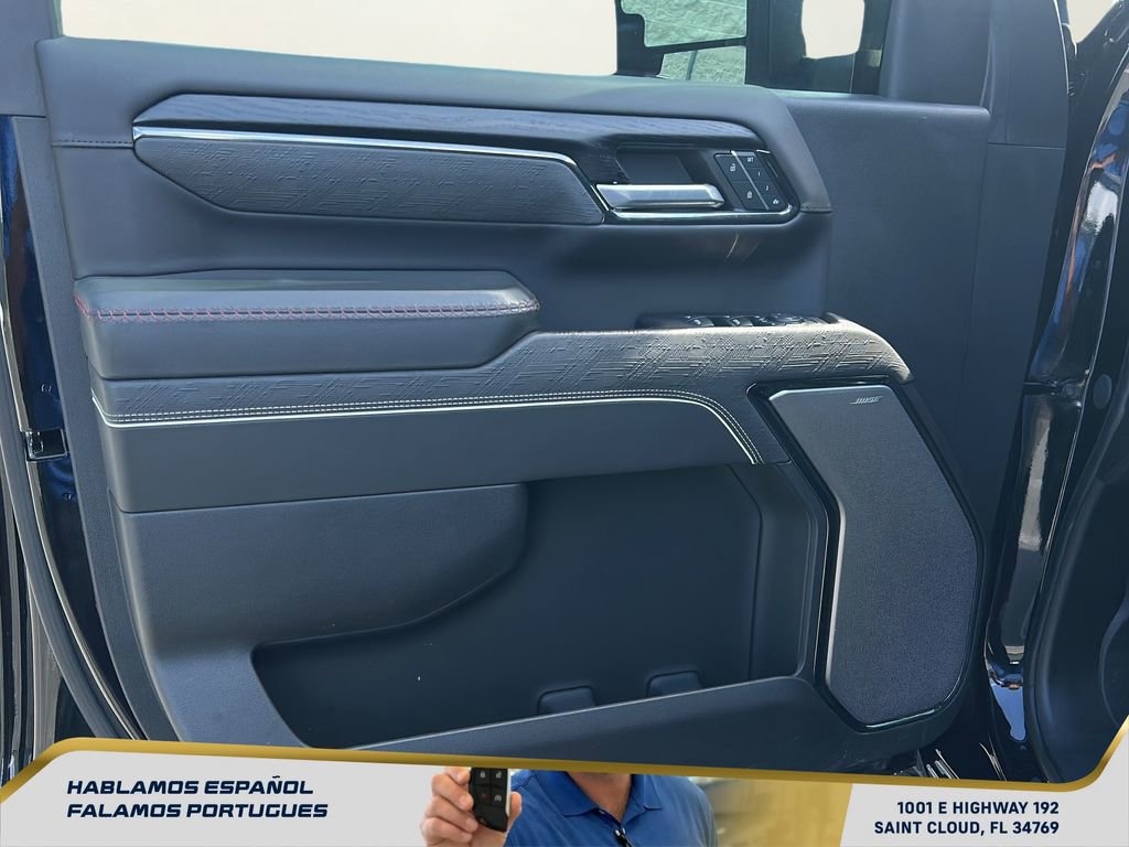 Used 2024 GMC Sierra 2500 AT4X image 13