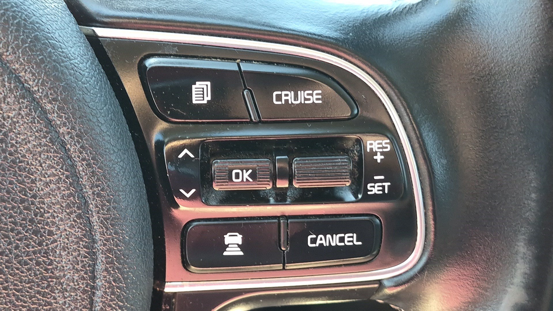 Used 2019 Kia Niro EX FWD image 17