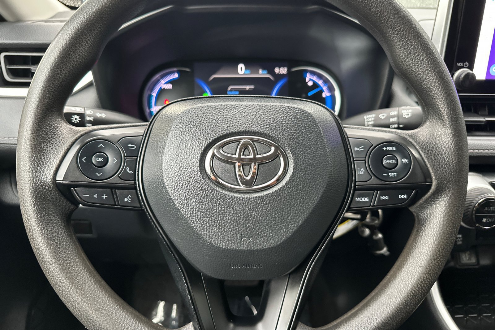 Used 2023 Toyota RAV4 LE AWD/4WD image 24