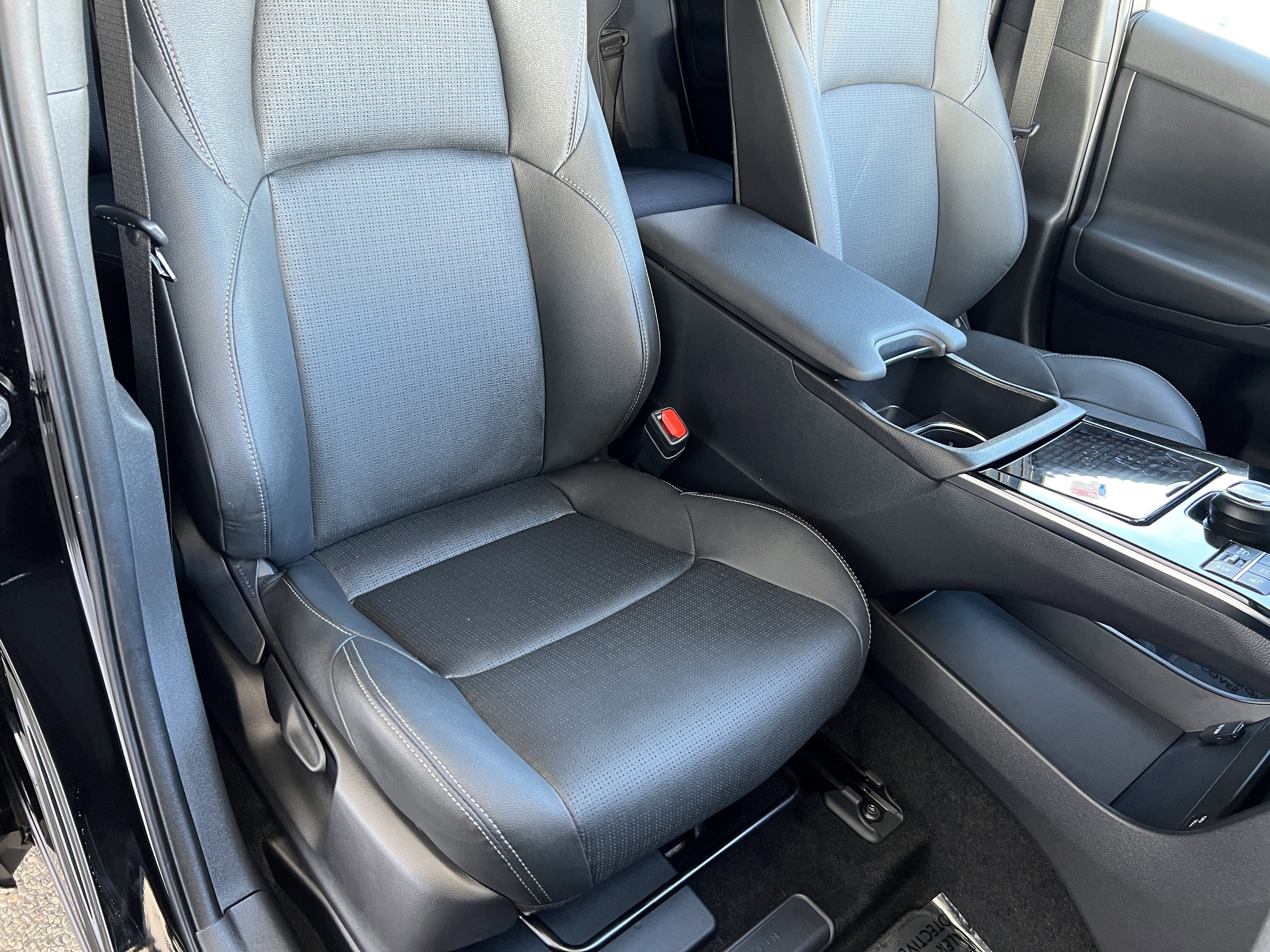 Used 2023 Subaru Solterra AWD image 23