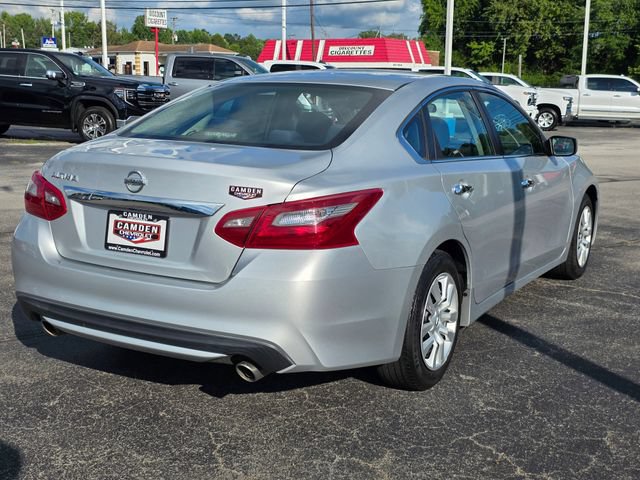 Used 2018 Nissan Altima 2.5 S FWD image 12