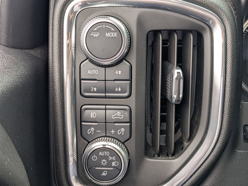 Used 2021 GMC Sierra 1500 AT4 w/ AT4 Premium Package AWD/4WD image 23