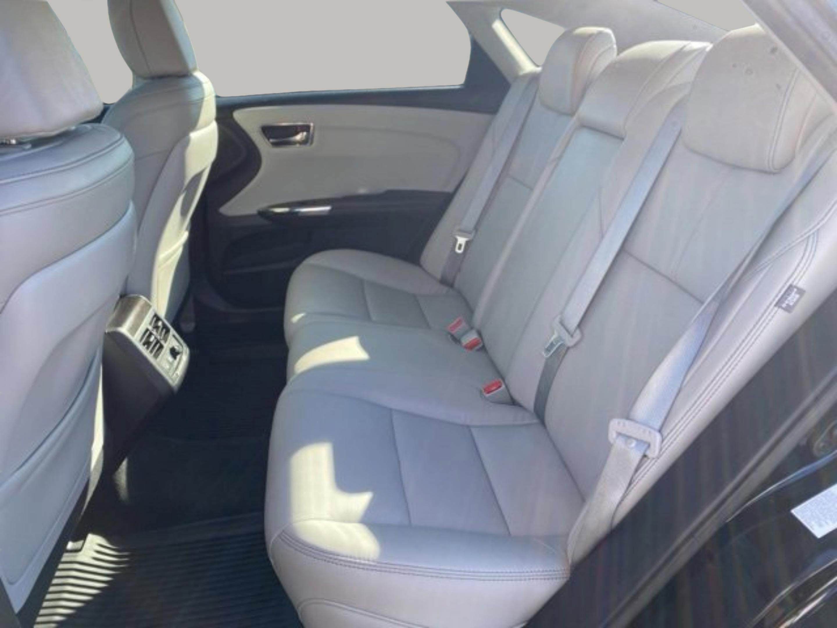 Used 2017 Toyota Avalon Limited image 33