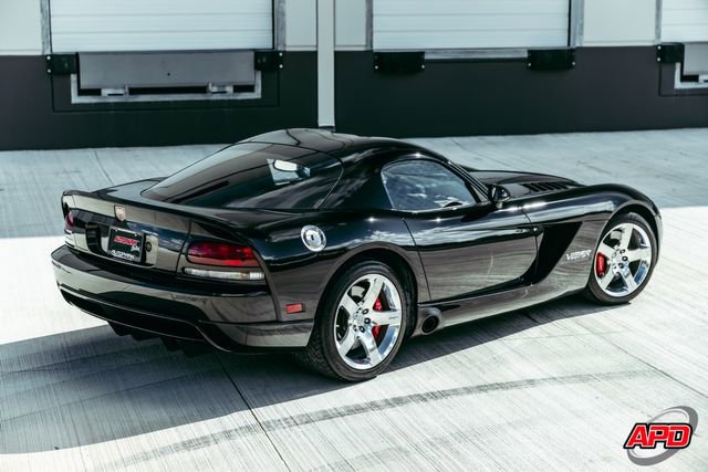 Used 2006 Dodge Viper SRT-10 image 3