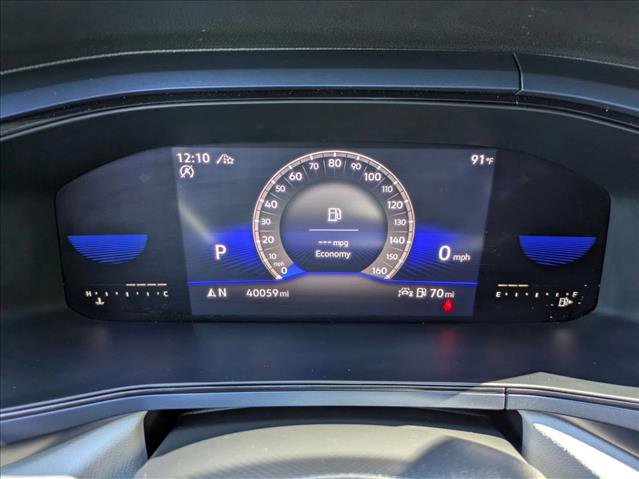 Used 2022 Volkswagen Taos SE w/ Panoramic Sunroof Package AWD/4WD image 11