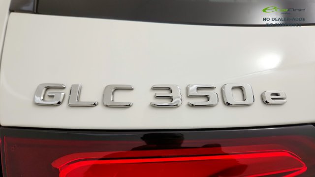 Used 2025 Mercedes-Benz GLC 350e 4MATIC image 37
