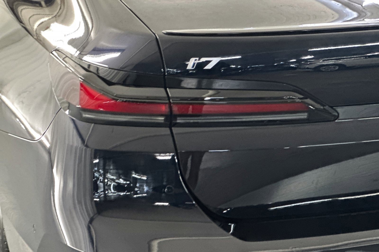 Used 2025 BMW i7 xDrive60 image 12