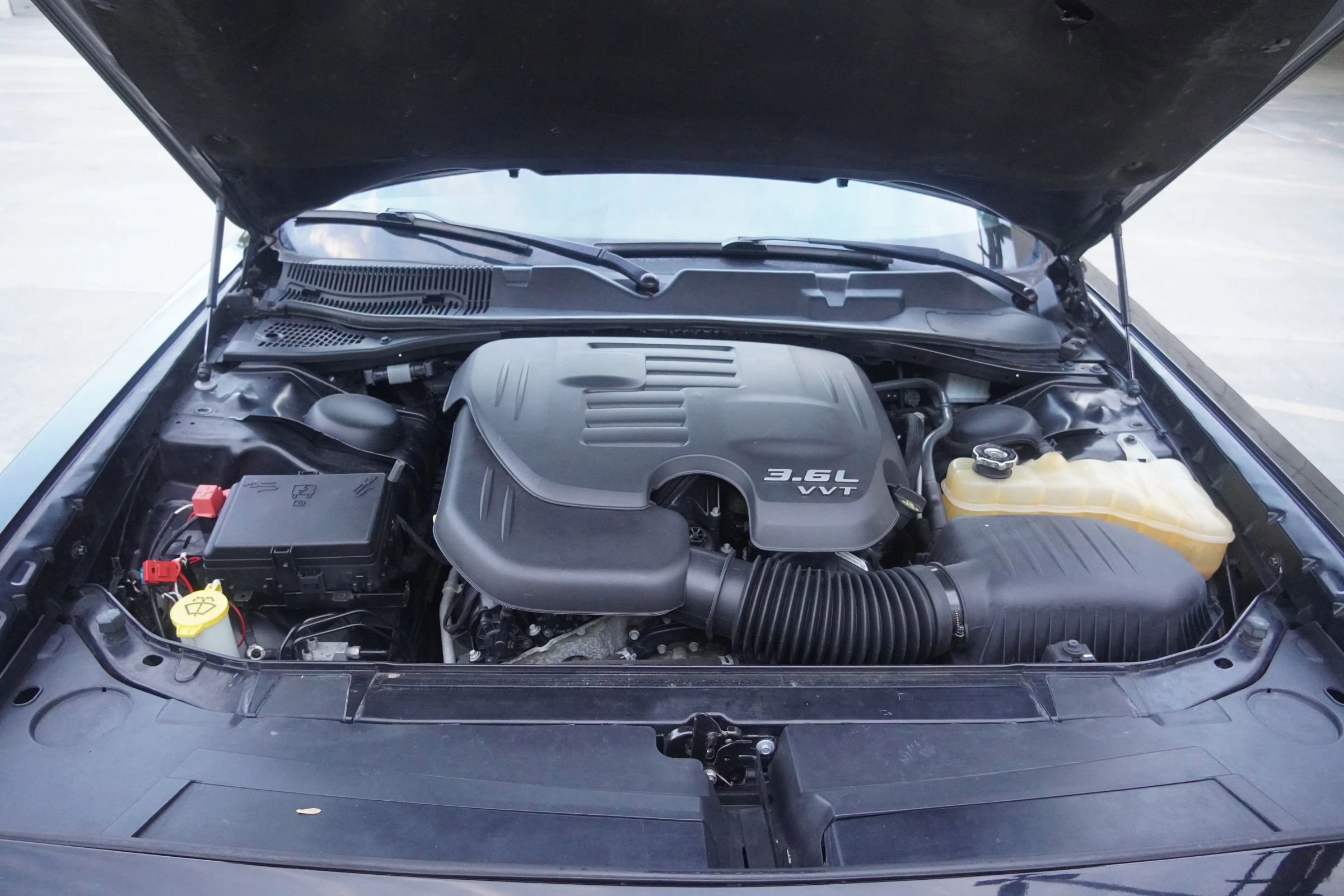 Used 2017 Dodge Challenger SXT RWD image 36