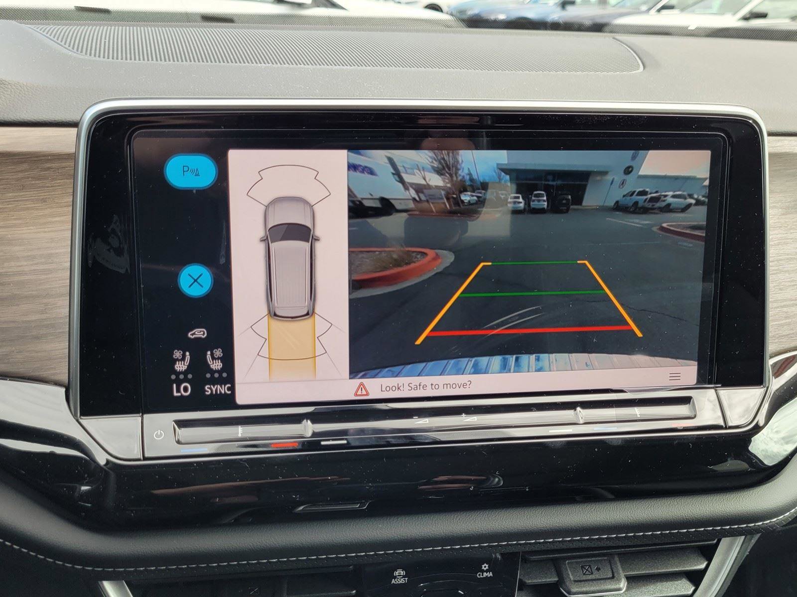 New 2026 Volkswagen Atlas SEL image 11