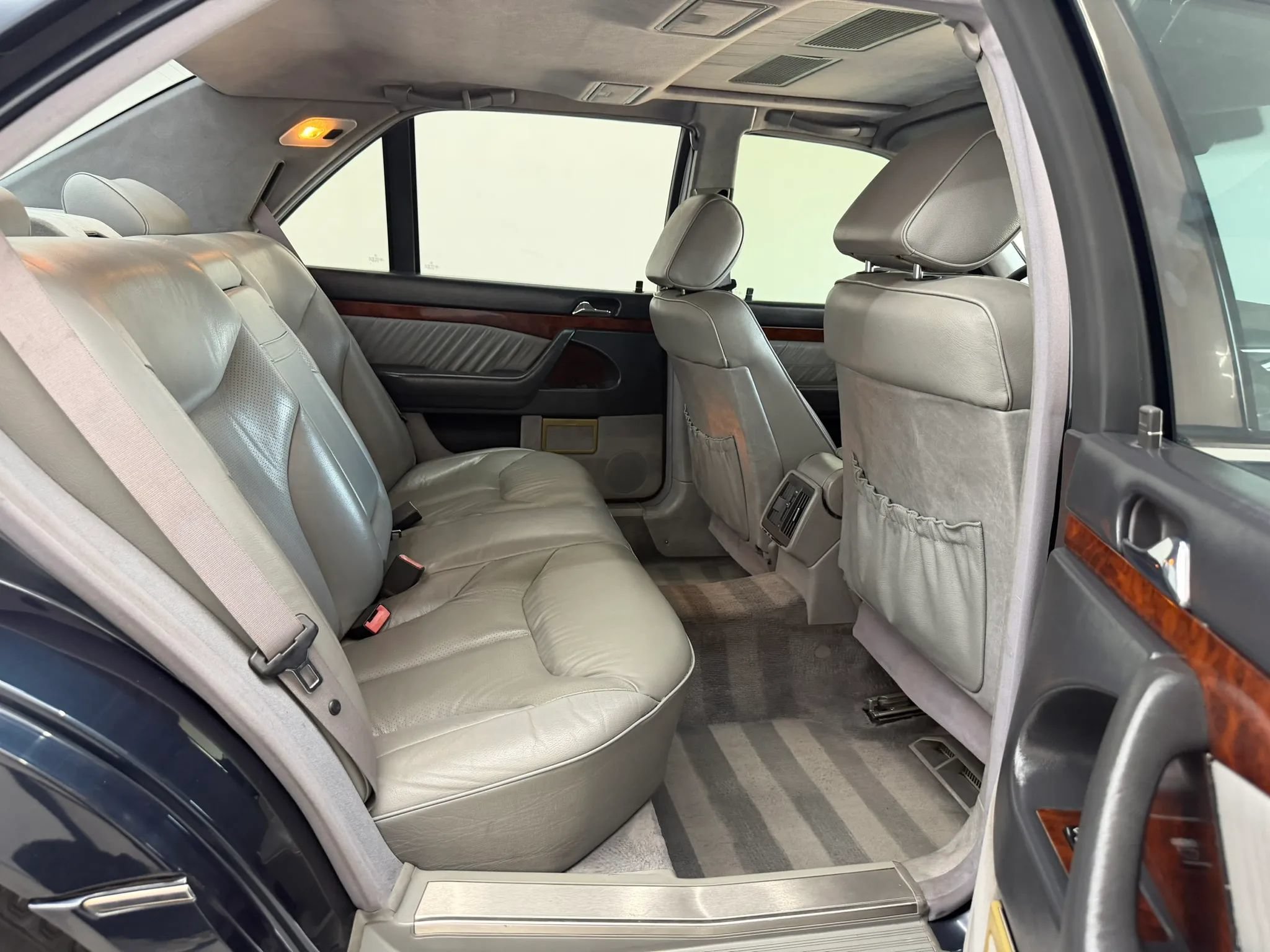 Used 1997 Mercedes-Benz S 420 image 28