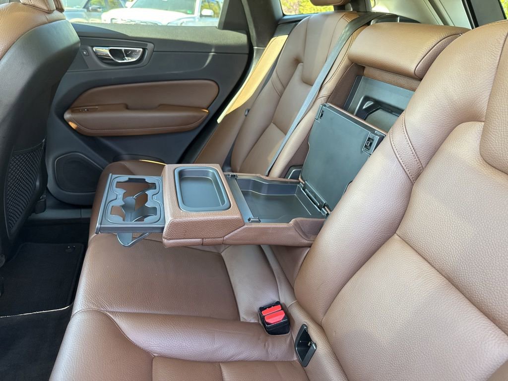 Used 2019 Volvo XC60 T5 Inscription image 44