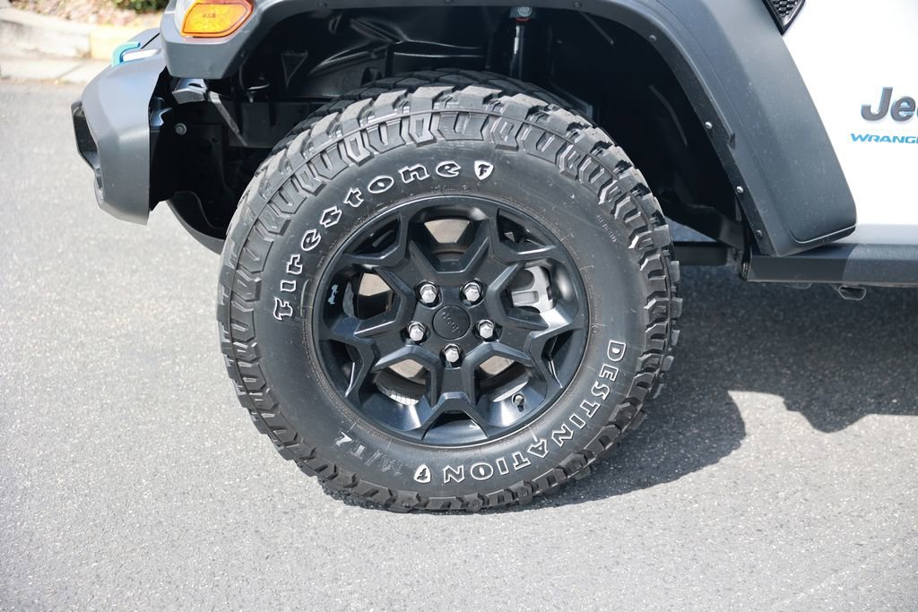 Used 2023 Jeep Wrangler Unlimited AWD/4WD image 12