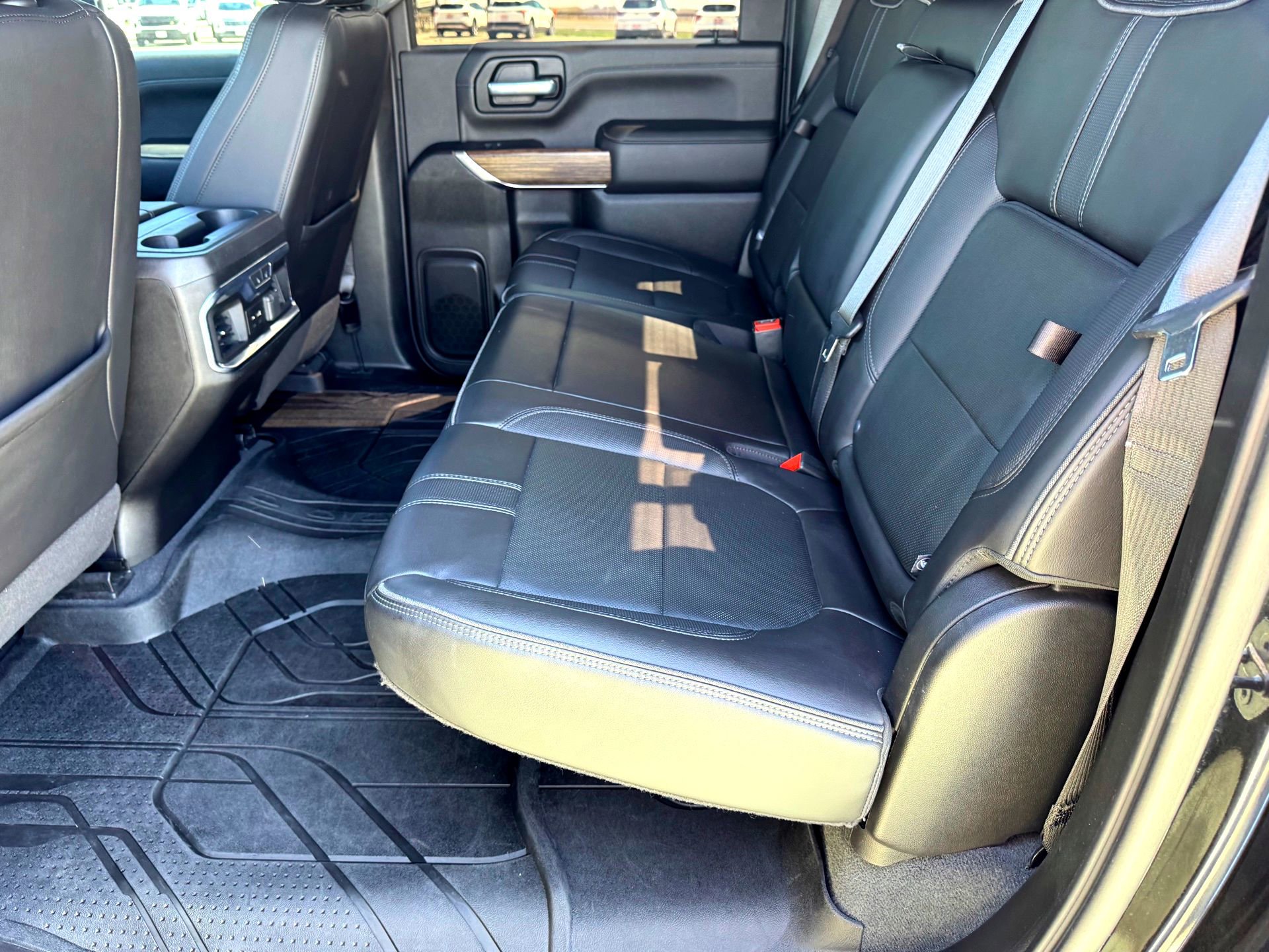 Used 2021 Chevrolet Silverado 2500 High Country w/ Z71 Off-Road Package image 20