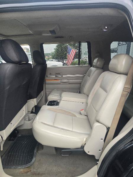 Used 2008 Chrysler Aspen Limited AWD/4WD image 4