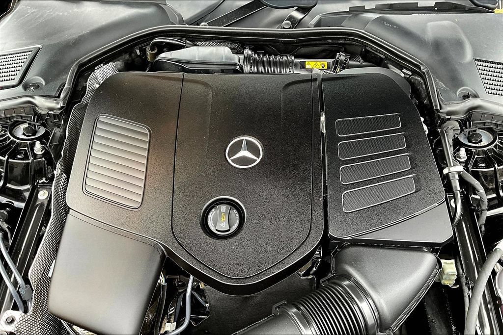 Used 2024 Mercedes-Benz C 300 Sedan w/ AMG Line w/ Night Package image 31
