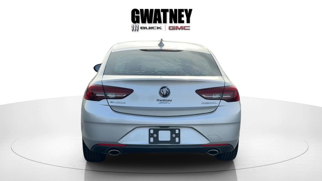 Used 2018 Buick Regal Preferred image 5