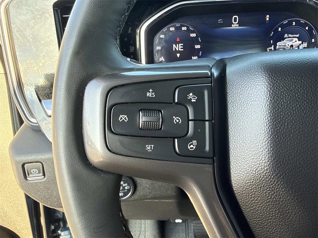 Used 2024 Chevrolet Silverado 2500 High Country w/ Technology Package image 14