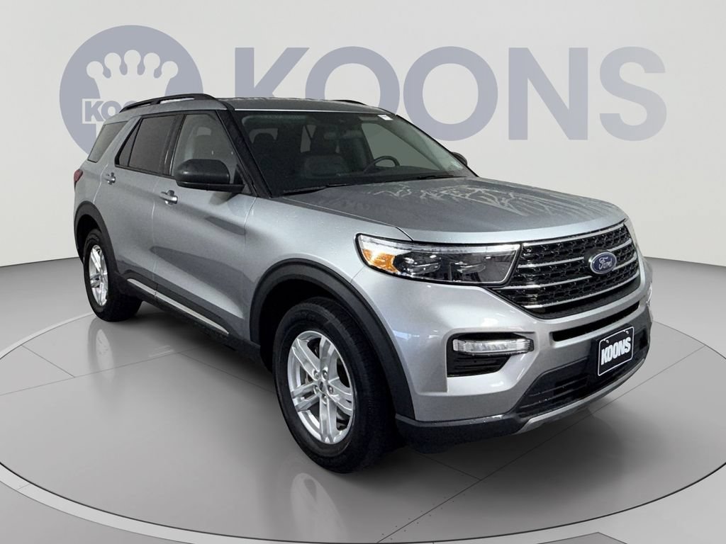 Used 2023 Ford Explorer XLT w/ Equipment Group 202A AWD/4WD image 10