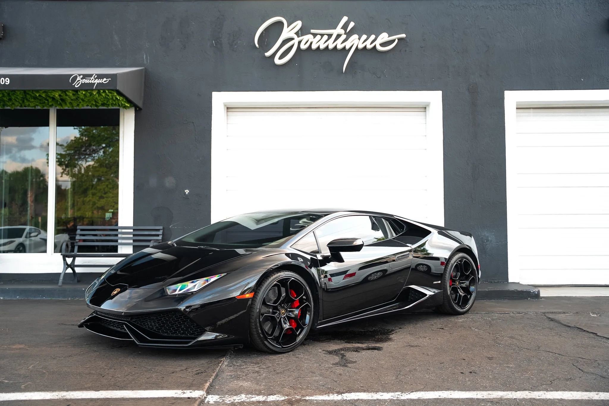 Used 2015 Lamborghini Huracan LP 610-4 AWD/4WD image 3