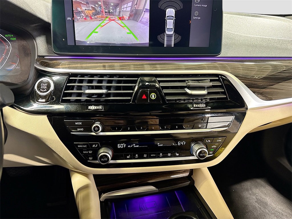 Used 2022 BMW 530i w/ Convenience Package image 15