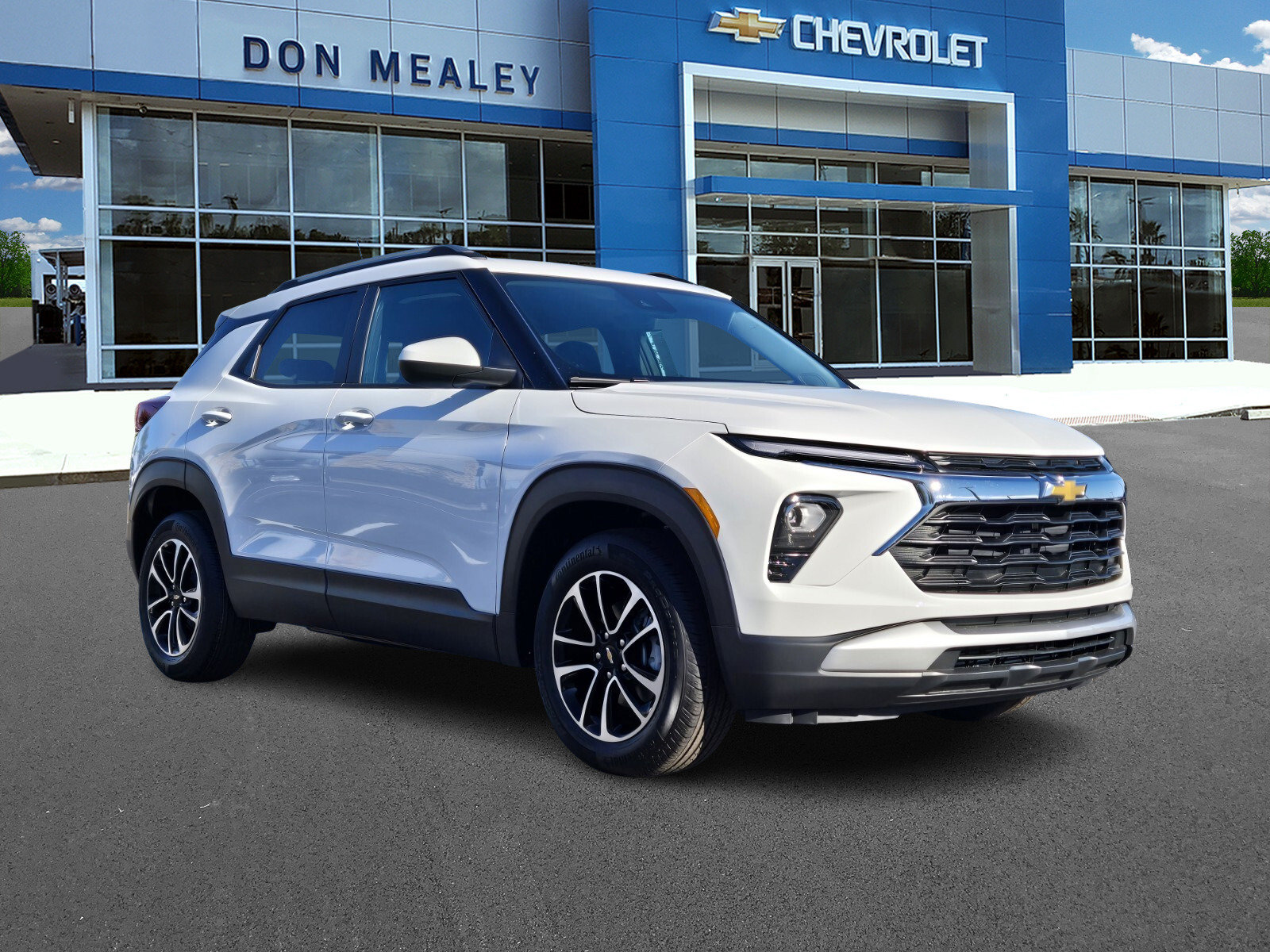 New 2026 Chevrolet TrailBlazer LT FWD image 1