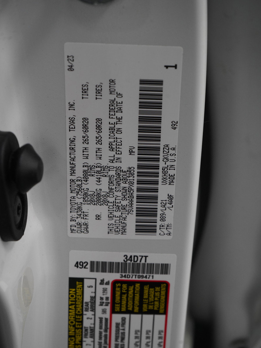 Used 2023 Toyota Sequoia Platinum image 31