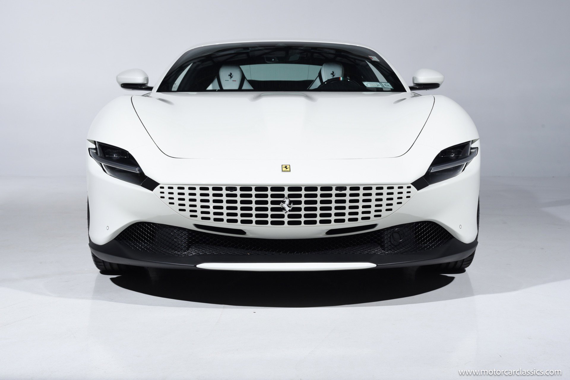 Used 2024 Ferrari Roma image 2