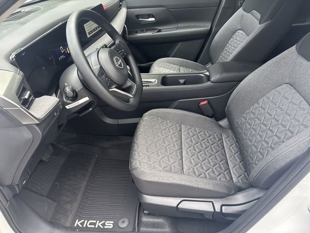 Used 2025 Nissan Kicks SV FWD image 14