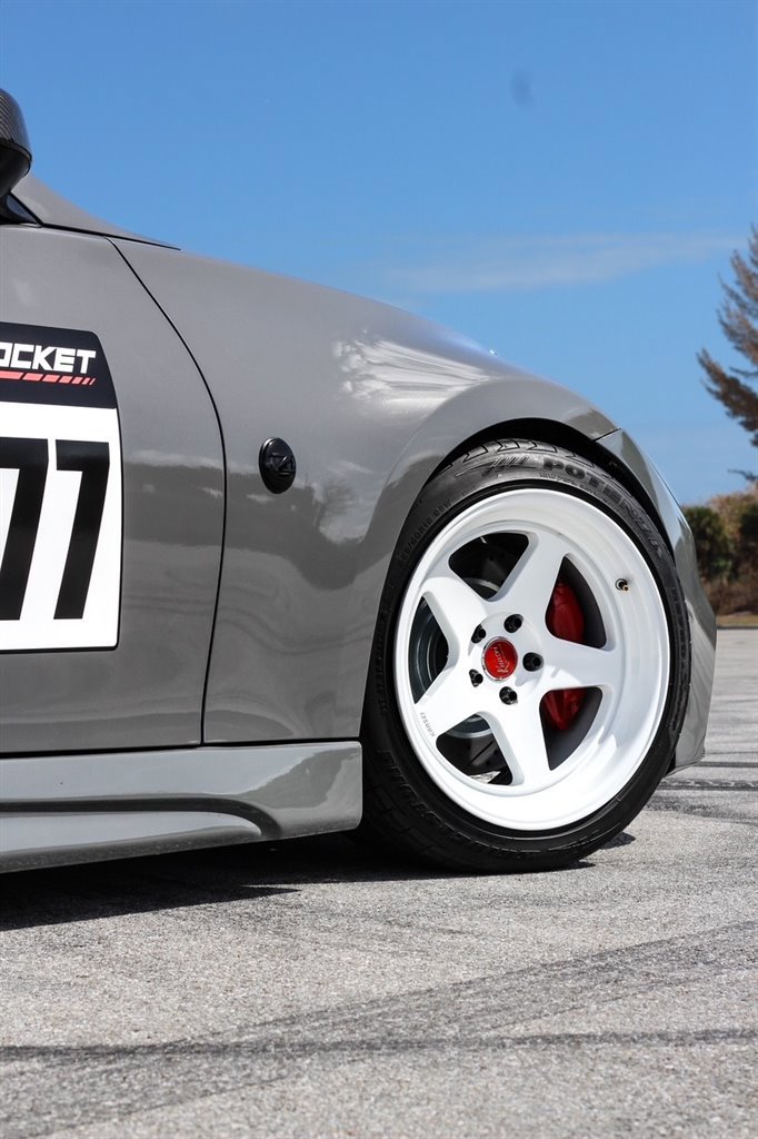 Used 2009 Nissan 370Z Touring w/ Sport Pkg image 8