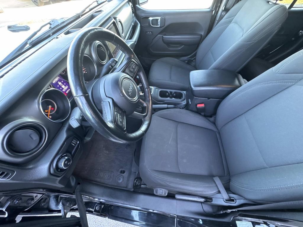 Used 2023 Jeep Gladiator Sport image 23