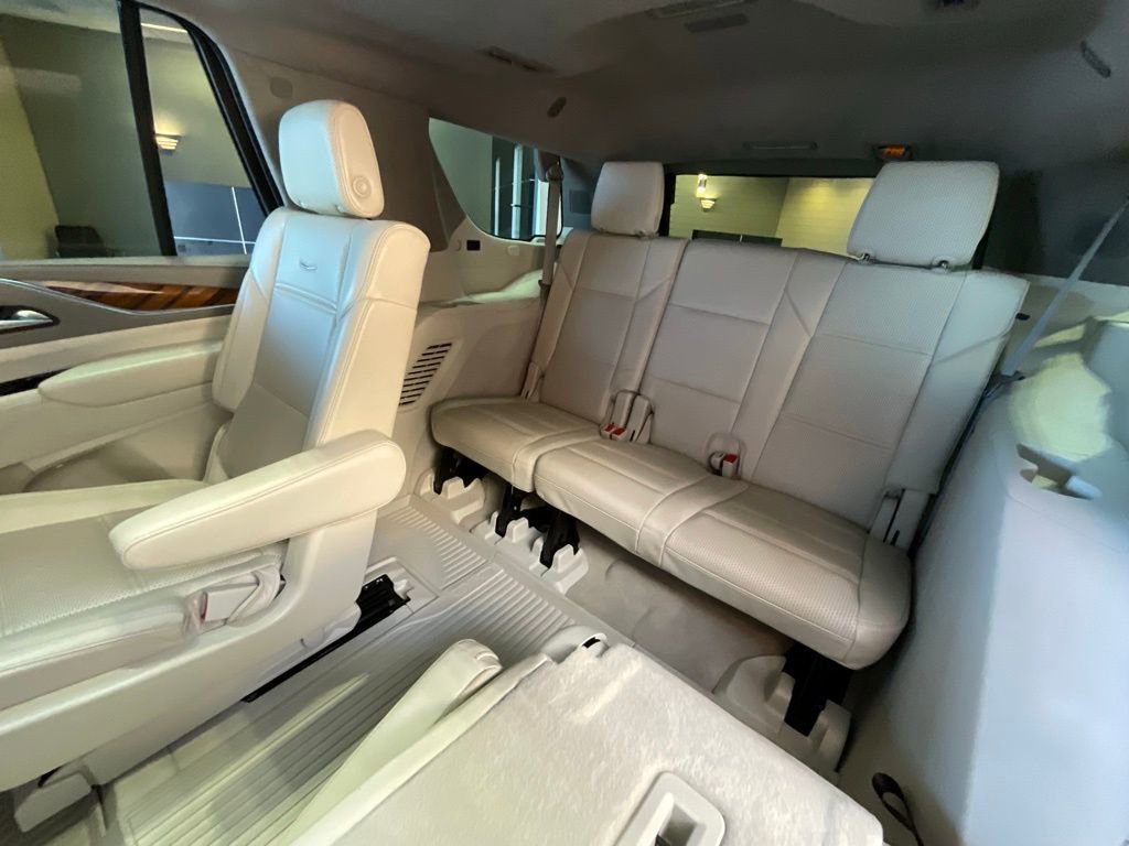 Used 2021 Cadillac Escalade Sport Platinum image 26