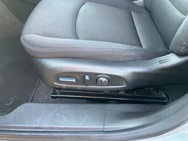 Used 2024 Chevrolet Malibu LT FWD image 13