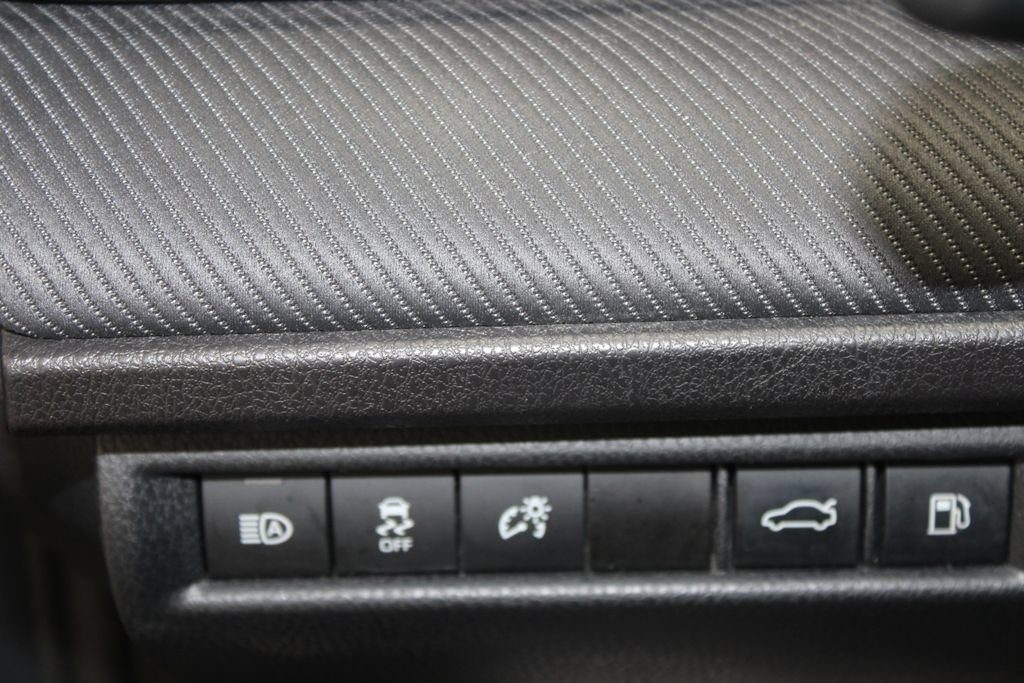 Used 2025 Toyota Camry SE FWD image 33