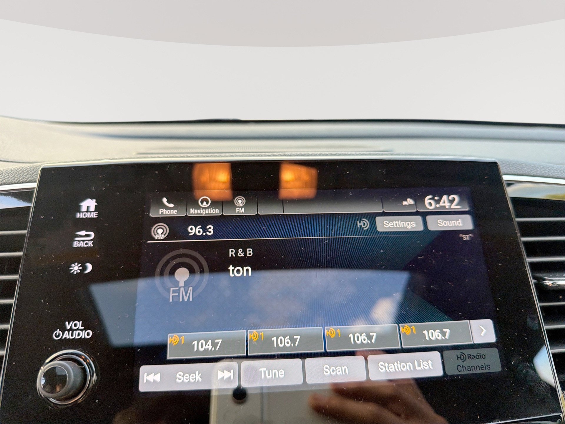 Used 2019 Honda Pilot Touring image 12