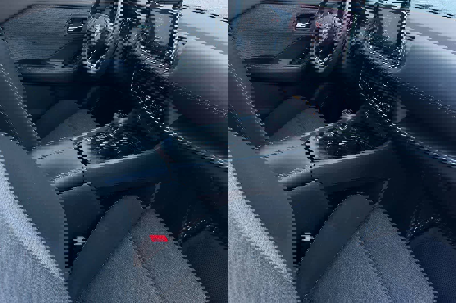 Used 2023 Nissan Rogue SV image 18