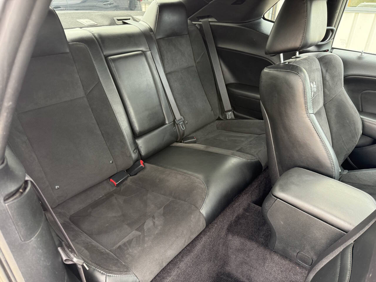 Used 2016 Dodge Challenger R/T Scat Pack w/ Leather Interior Group RWD image 13