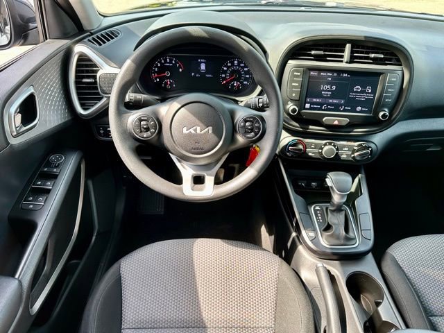 Used 2022 Kia Soul LX w/ Technology Package image 15