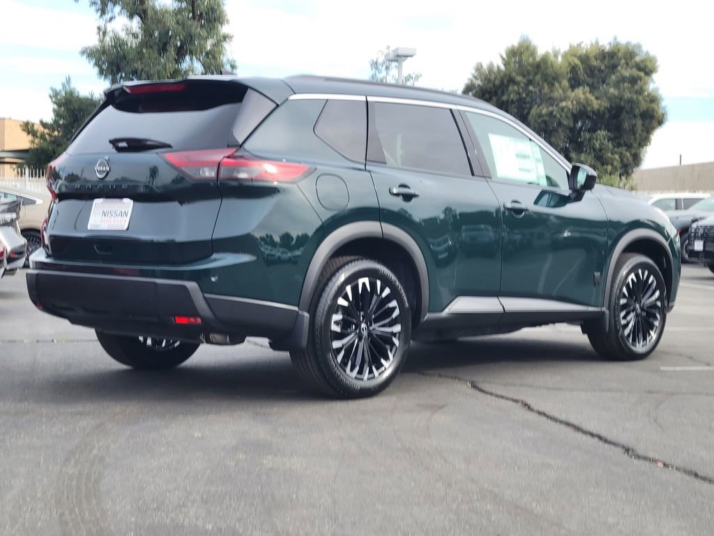 New 2026 Nissan Rogue Dark Armor image 2
