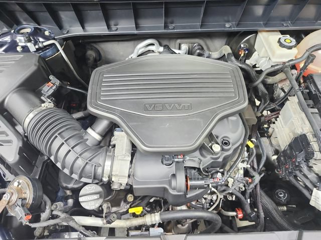 Used 2018 GMC Acadia Denali w/ Technology Package AWD/4WD image 18