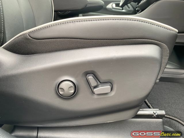 New 2026 Chrysler Pacifica Limited image 7