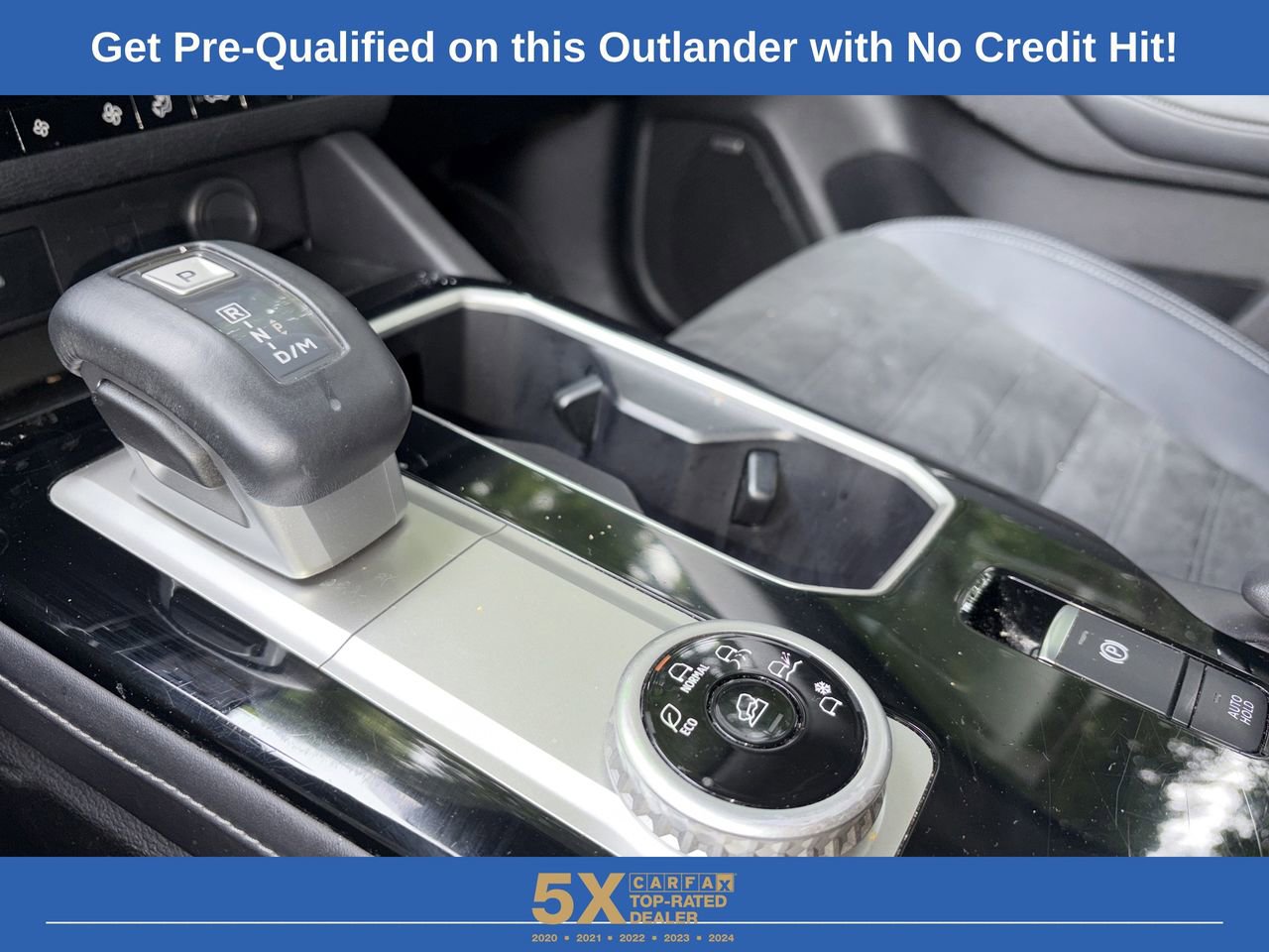 Used 2025 Mitsubishi Outlander SE FWD image 19