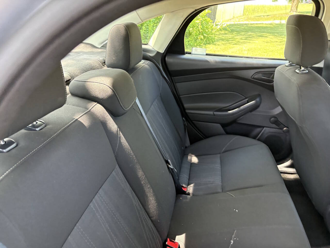 Used 2018 Ford Focus S FWD image 29