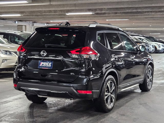 Used 2017 Nissan Rogue SL w/ SL Premium Package FWD image 5