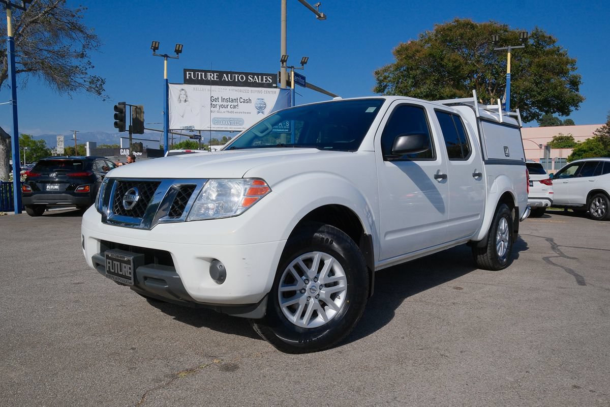Used 2017 Nissan Frontier SV RWD image 1
