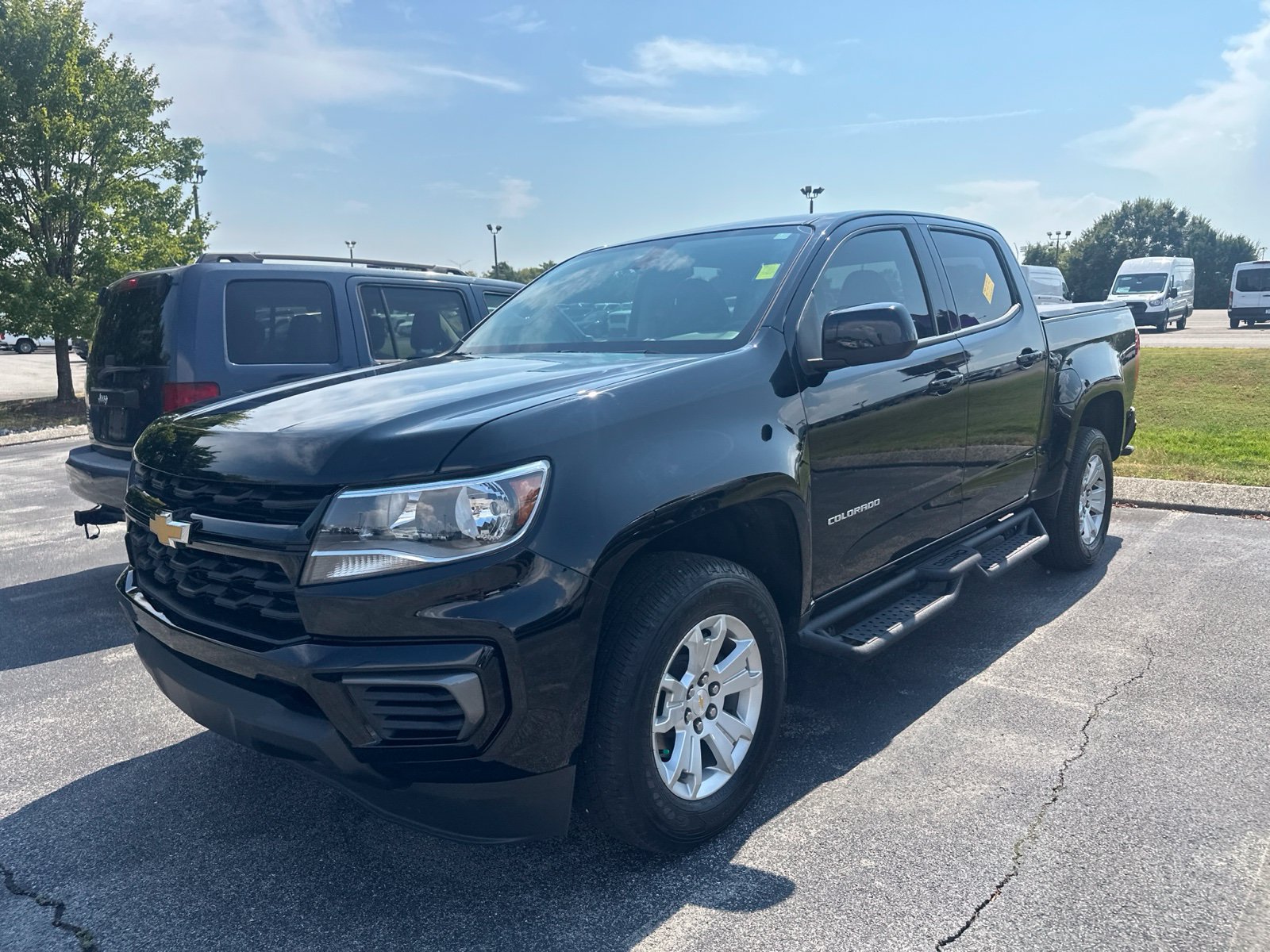 Used 2022 Chevrolet Colorado LT RWD image 1