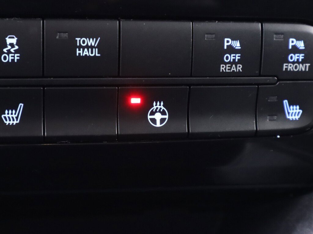 Used 2016 RAM 1500 Sport w/ Sport Premium Group image 25