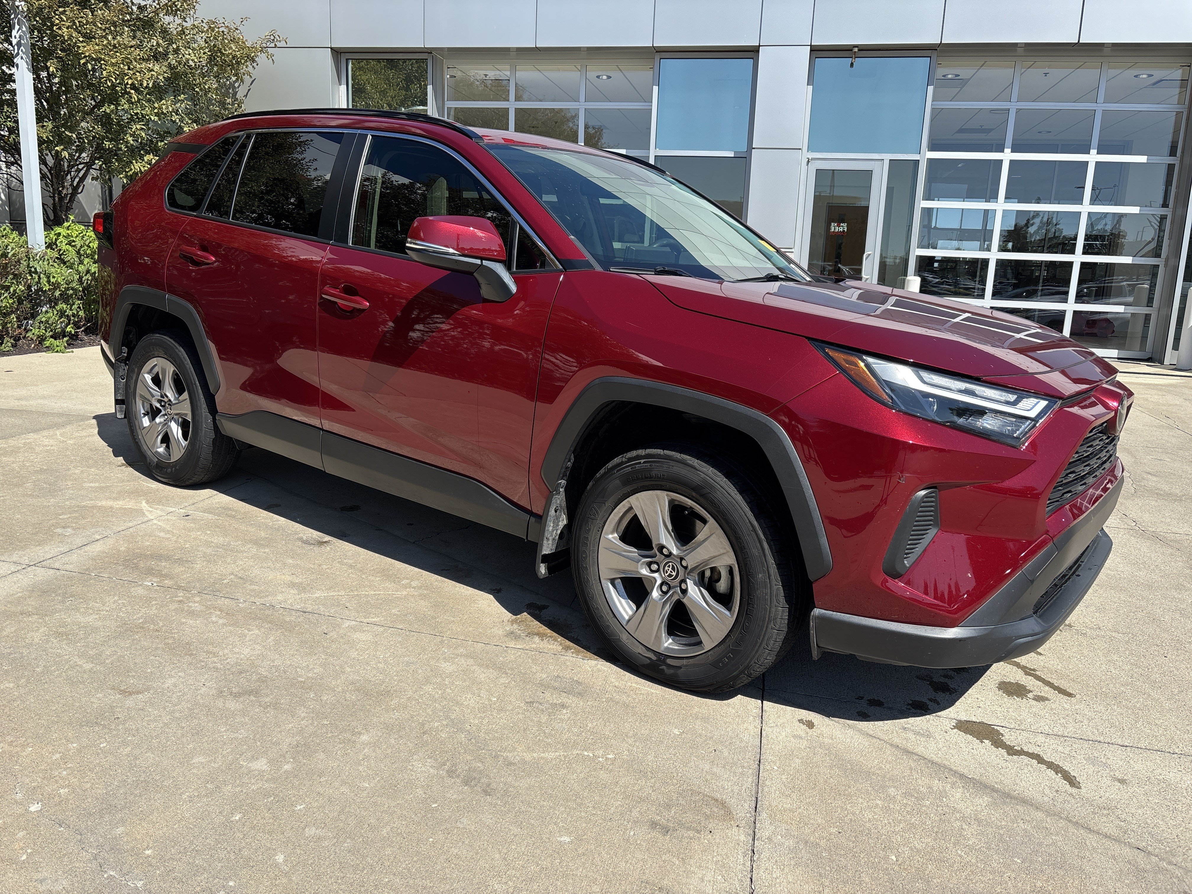 Used 2023 Toyota RAV4 XLE w/ Convenience Package AWD/4WD image 2