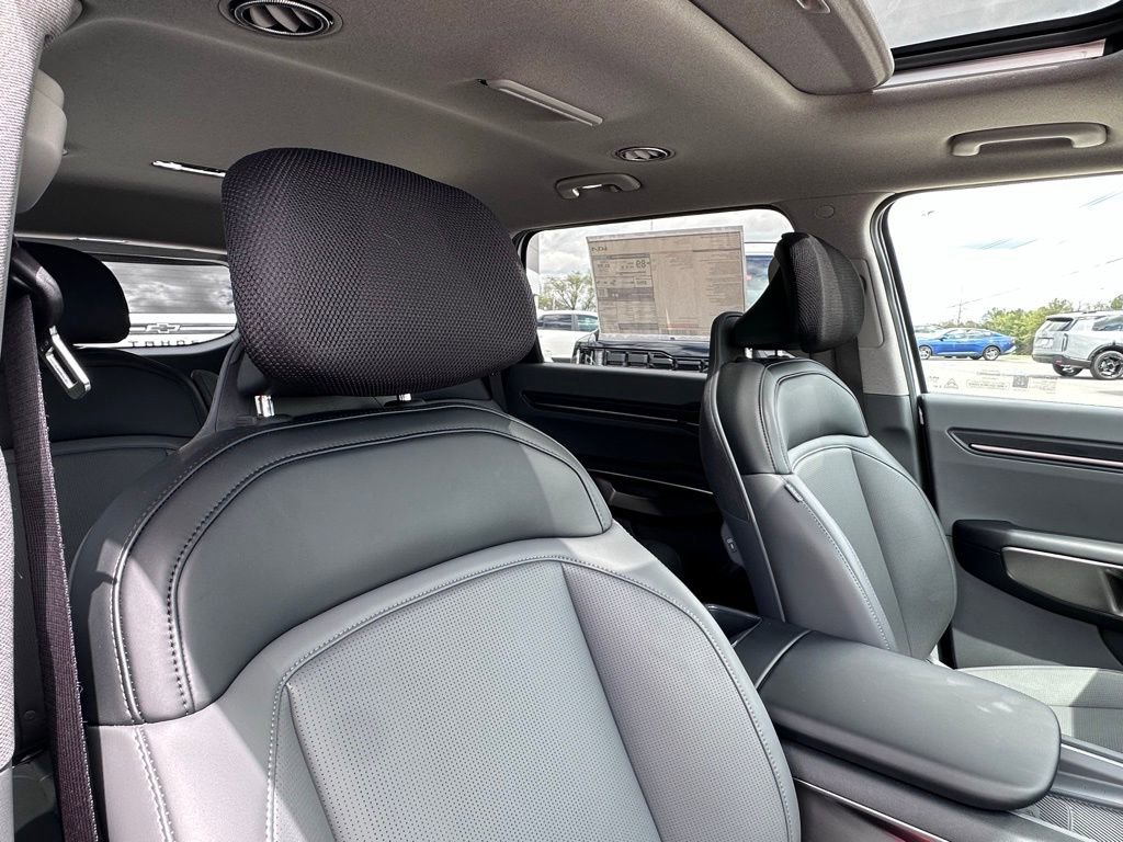 New 2026 Kia EV9 Light RWD image 28