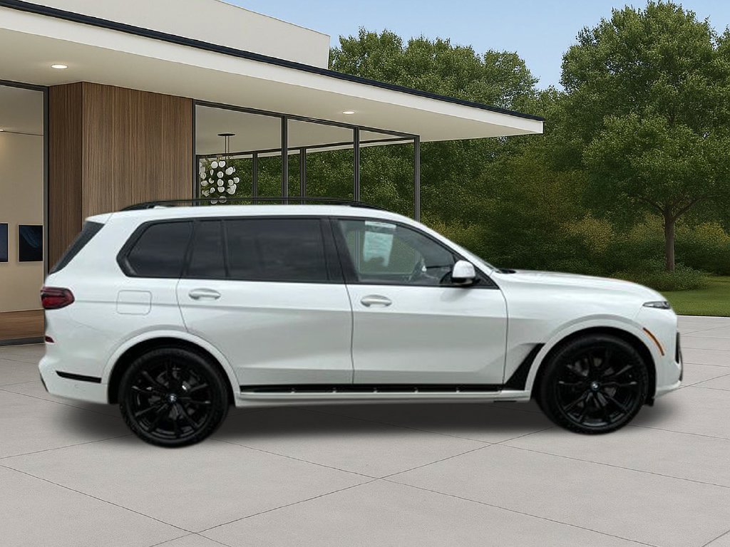 Used 2026 BMW X7 xDrive40i w/ M Sport Package AWD/4WD image 7