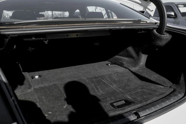 Used 2023 BMW 530e RWD image 61